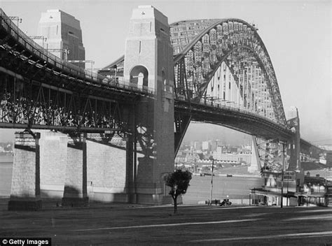 Home movie shows the Sydney Harbour Bridge in the 1930s | Daily Mail Online