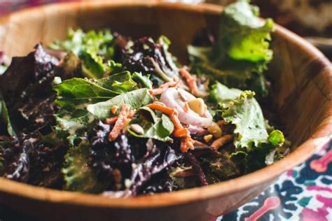 Green salad in a wooden bowl | Pictures of food • Foodiesfeed • Food ...