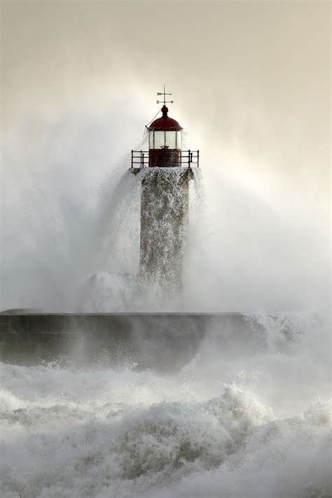 Horror at the Lighthouse - SailingEurope Blog