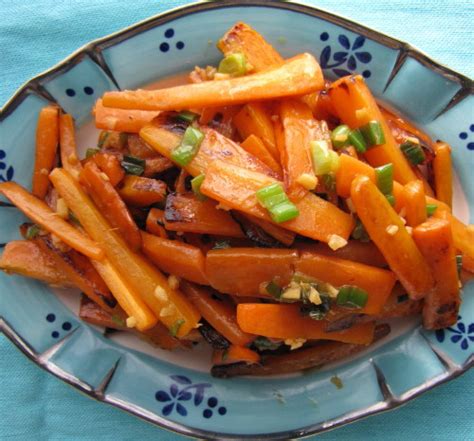 The Perfect Match: Carrots + Stir-Fry Pan | Sixburnersue.com