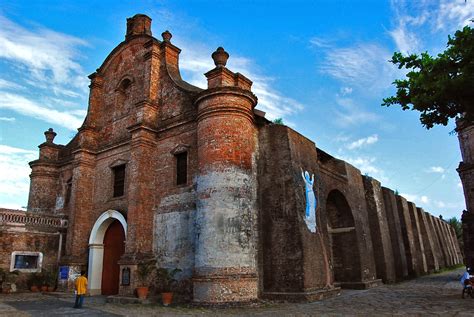 PINAY TAMBAY: The Baroque Churches Of The Philippines