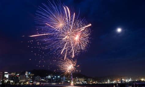 Fireworks light up night sky of Wellington, New Zealand - Global Times