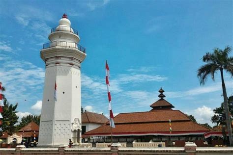 563 Background Masjid Banten free Download - MyWeb