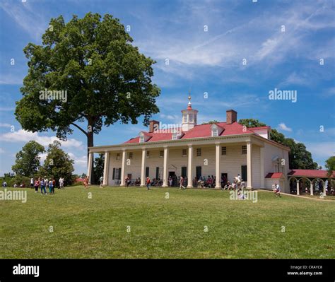 MOUNT VERNON, VIRGINIA, USA - plantation home of George Washington ...