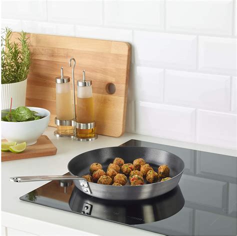 CAN YOU USE CERAMIC PANS ON AN INDUCTION HOB