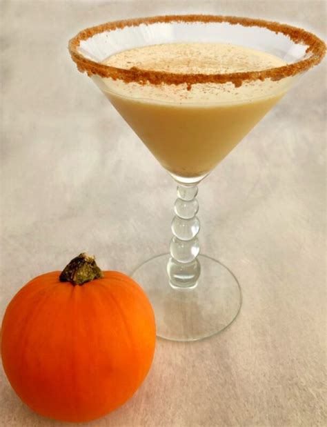 Pumpkin Spice Martini - Vodka - Thanksgiving Cocktail - EmilyFabulous