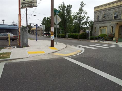 Another view of the mountable curb extension | Central Seattle Greenways