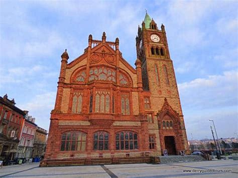 A Guided Tour Of Derry With An American Twist | Irish American Mom