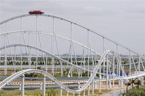 Formula Rossa Ferrari World (3) | Abu Dhabi | Pictures | United Arab Emirates in Global-Geography