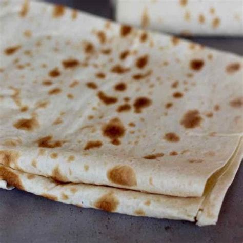 Lavash - Traditional Middle Eastern Bread Recipe | 196 flavors