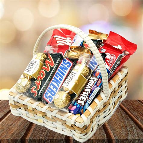 Teddy Bear Surprises Chocolate Gift Hamper | ubicaciondepersonas.cdmx ...