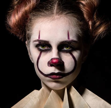 1 Pennywise The Clown Halloween Make Up Idea | Creative Ads and more…