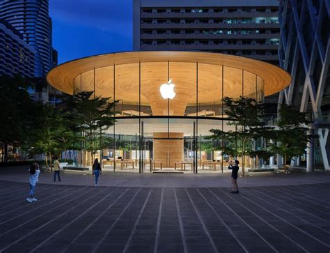 Bangkok's Apple Store is a Sculptural Masterpiece by Foster + Partners