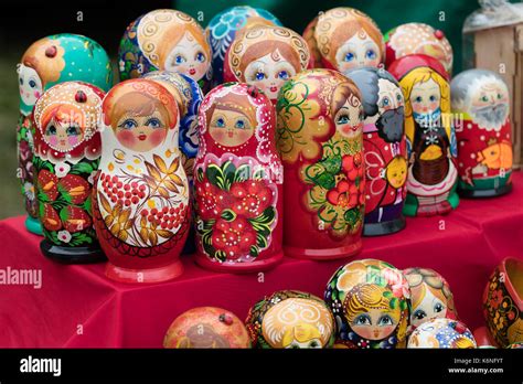 Russian wooden nested dolls Stock Photo - Alamy