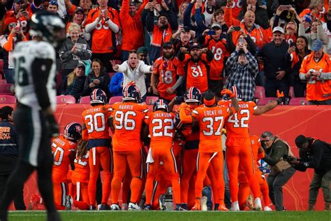 DENVER BRONCOS COLOR RUSH WEEK: Bright orange draws eyes, not win ...