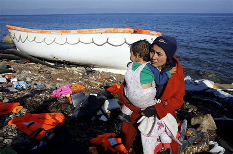 At Least 42 Refugees Killed When Two Boats Sink Off Greek Coast