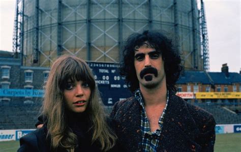 Frank & Gail Zappa: 20 Romantic Photos of Frank Zappa and His Second Wife From Between the Mid ...