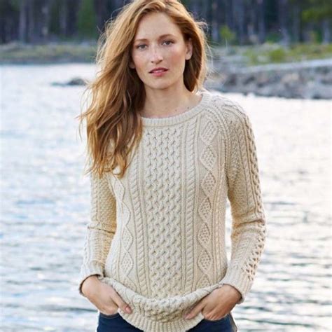 25 Cute Fall Sweaters for 2023 - Best Cozy Sweaters for Fall