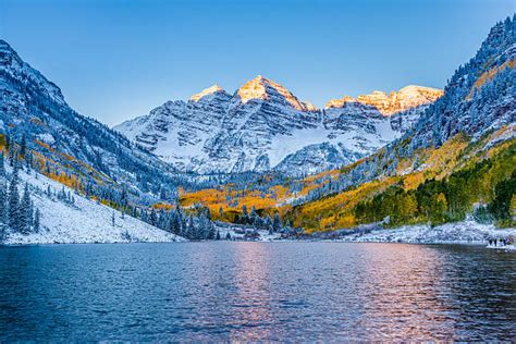 40,900+ Snowy Colorado Mountains Stock Photos, Pictures & Royalty-Free ...