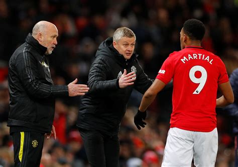 Solskjaer informs Manchester United players of possible sacking