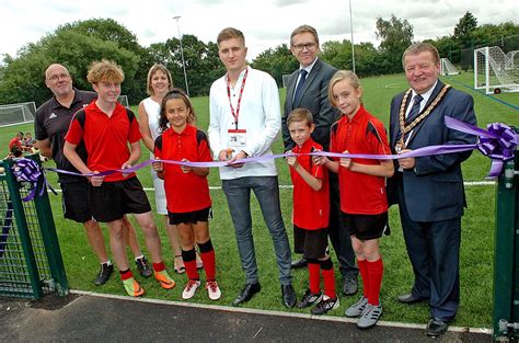 Woodfield Academy opens up new 3G astroturf football pitch - The ...