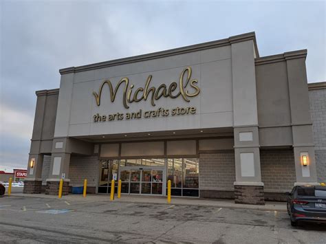 Michaels - 774 St Clair St, Chatham-Kent, ON N7M 5J7, Canada