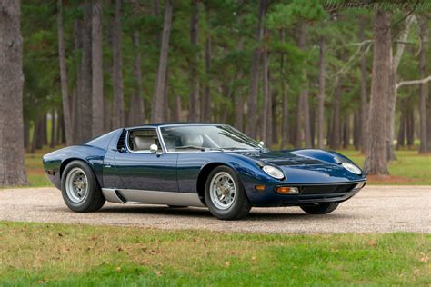 Lamborghini Miura P400 SV