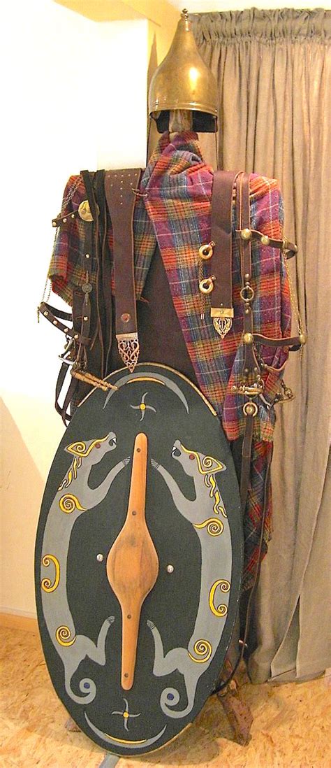 File:Celtic.warriors.garments-replica.jpg - Wikipedia