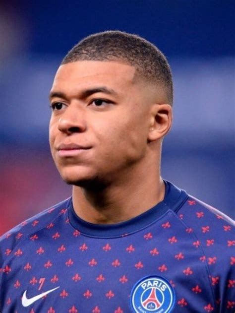 kylian mbappe Haircuts in Fifa world cup 2022 - kylian mbappe 2 Goals ...