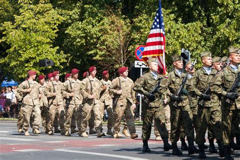 US Soldiers march with allies during Polish Armed Forces Day | Article ...