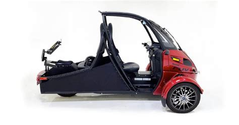 Arcimoto turns its 3-wheeled electric vehicle into Hollywood’s next backward-facing film crew ...