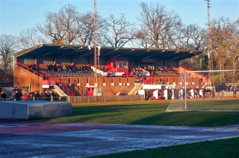 Football Grounds visited by Richard Bysouth: Walton & Hersham FC