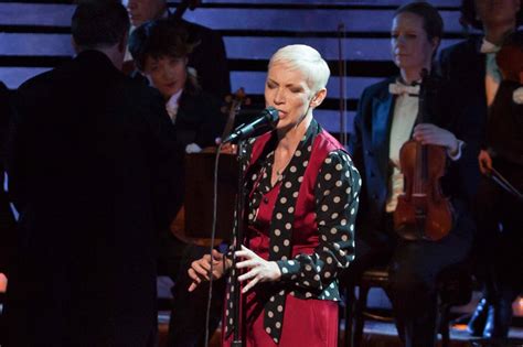 Annie Lennox: Nostalgia Live in Concert ~ Annie Lennox in Concert ...