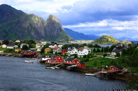 Quaint Fishing Village Reine Will Make You Want To Run Off To Norway Immediately | HuffPost