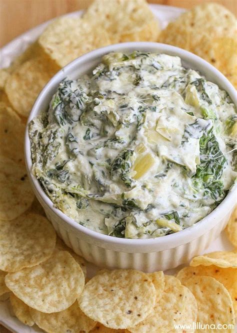 The BEST Easy Spinach Artichoke Dip Recipe | Lil' Luna