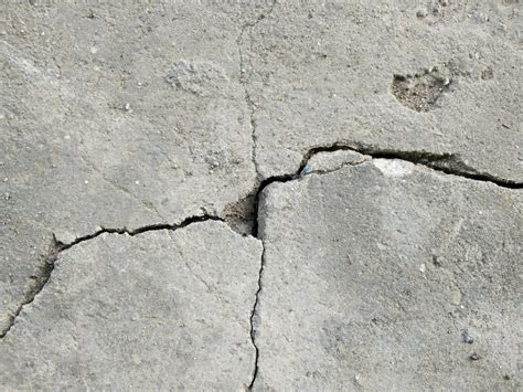 How to Repair Cracks in Poured Concrete Slabs | DeVooght