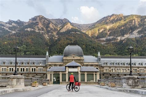 Bahnhof Canfranc : Turismo de Aragón