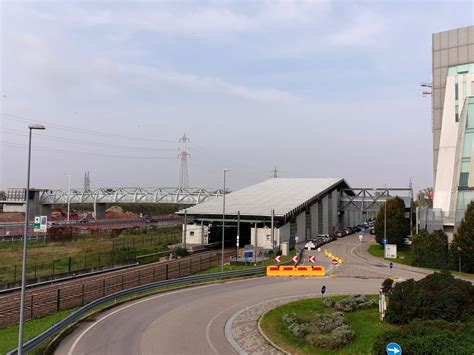 Assago Milanofiori Nord Footbridge (Assago, 2019) | Structurae