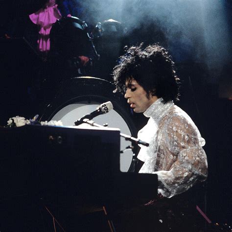 Remembering the Iconic 1984 Prince ''Purple Rain' Tour