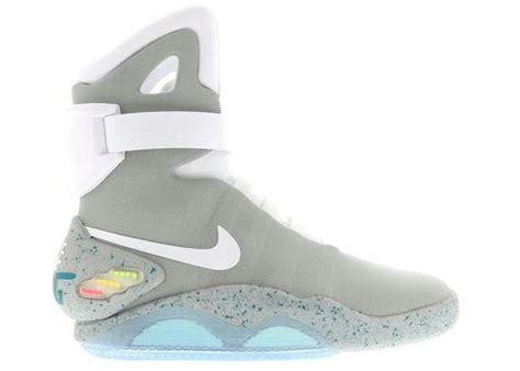 Nike MAG Back to the Future (2016) - H015-MNOTHR-402