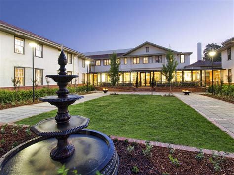 Best Price on Hotel Kurrajong Canberra in Canberra + Reviews