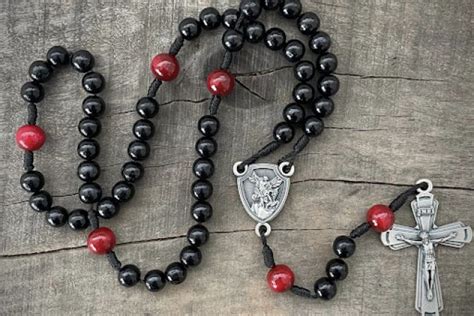 The ultimate rosary gift guide | Catholic News Agency