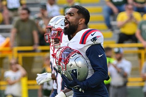 Should I Draft Ezekiel Elliott? Patriots RB’s Fantasy Outlook in 2023