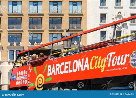 Barcelona City Tour Bus editorial photo. Image of tourists - 93110281