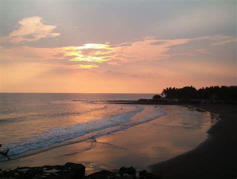 Sunset @ El Zonte Beach, El Salvador. | Sunset, Surfing, Beach