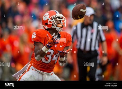 Clemson Wide Receiver Ray-ray Mccloud (34) On A Kickoff Return During ...