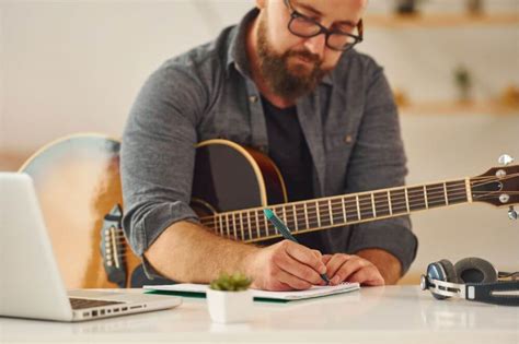 How to Write a Rock Song: Tips for Beginners - Sound Songwriting