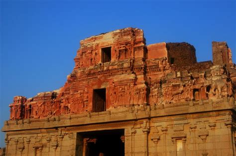 Hampi - Ruins & Rocks by Sasha Menon | Tripoto