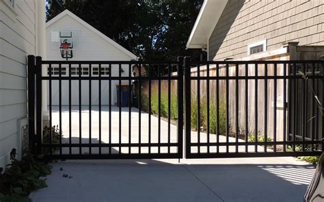 Ornamental aluminum double drive gate - non motorized | Door gate ...