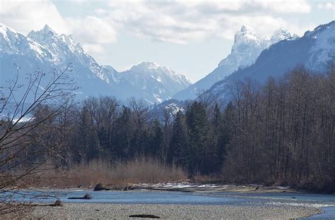 Image: Skykomish River and Cascade Mountains from Sultan, WA